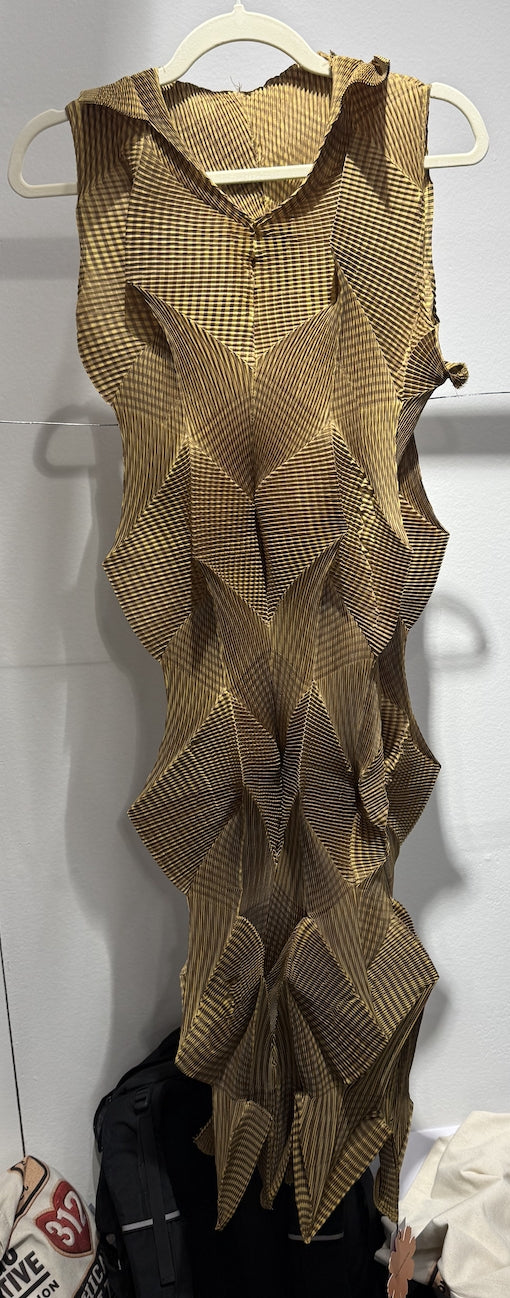 WC3411_GOLD