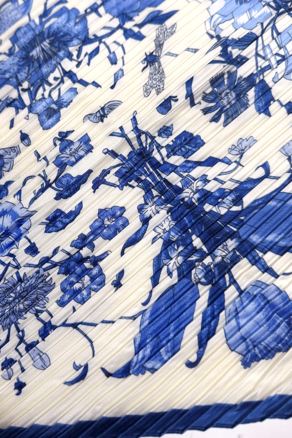 WC3243_BLUE IVORY MIX