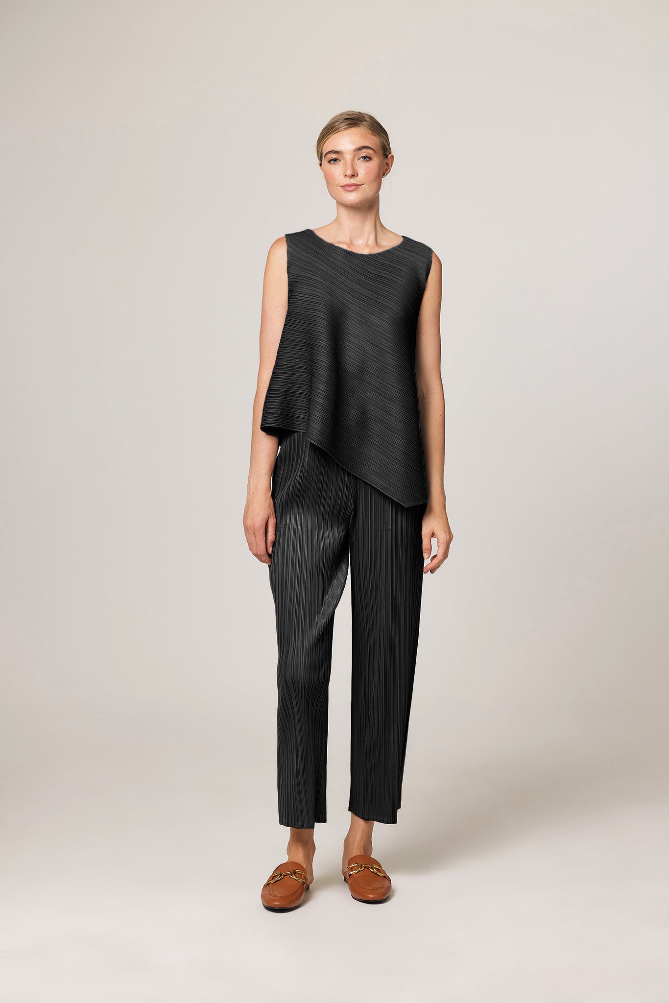 Rachel Plissé Satin Pull-on Pant