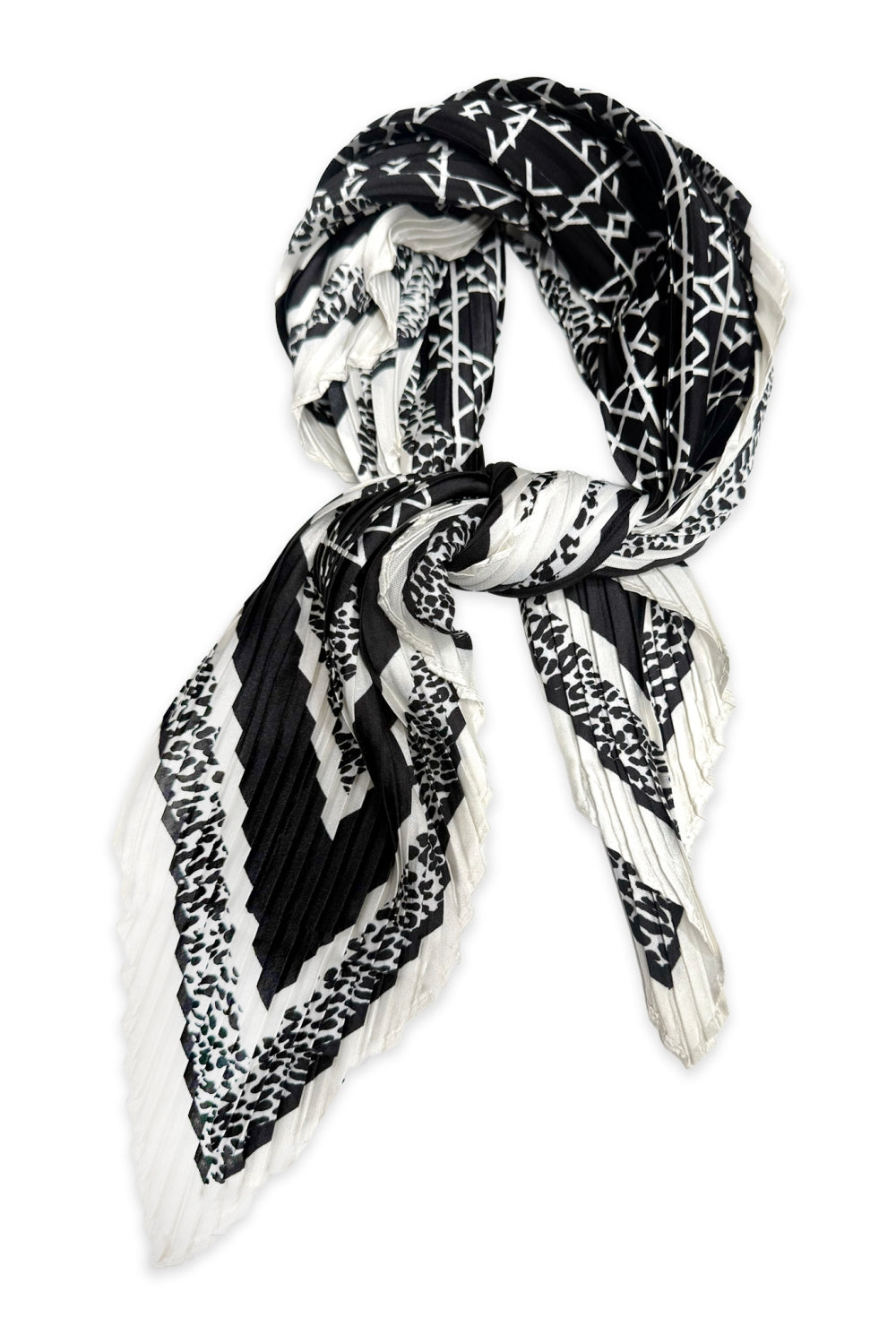 WC3242_BLACK AND CREAM