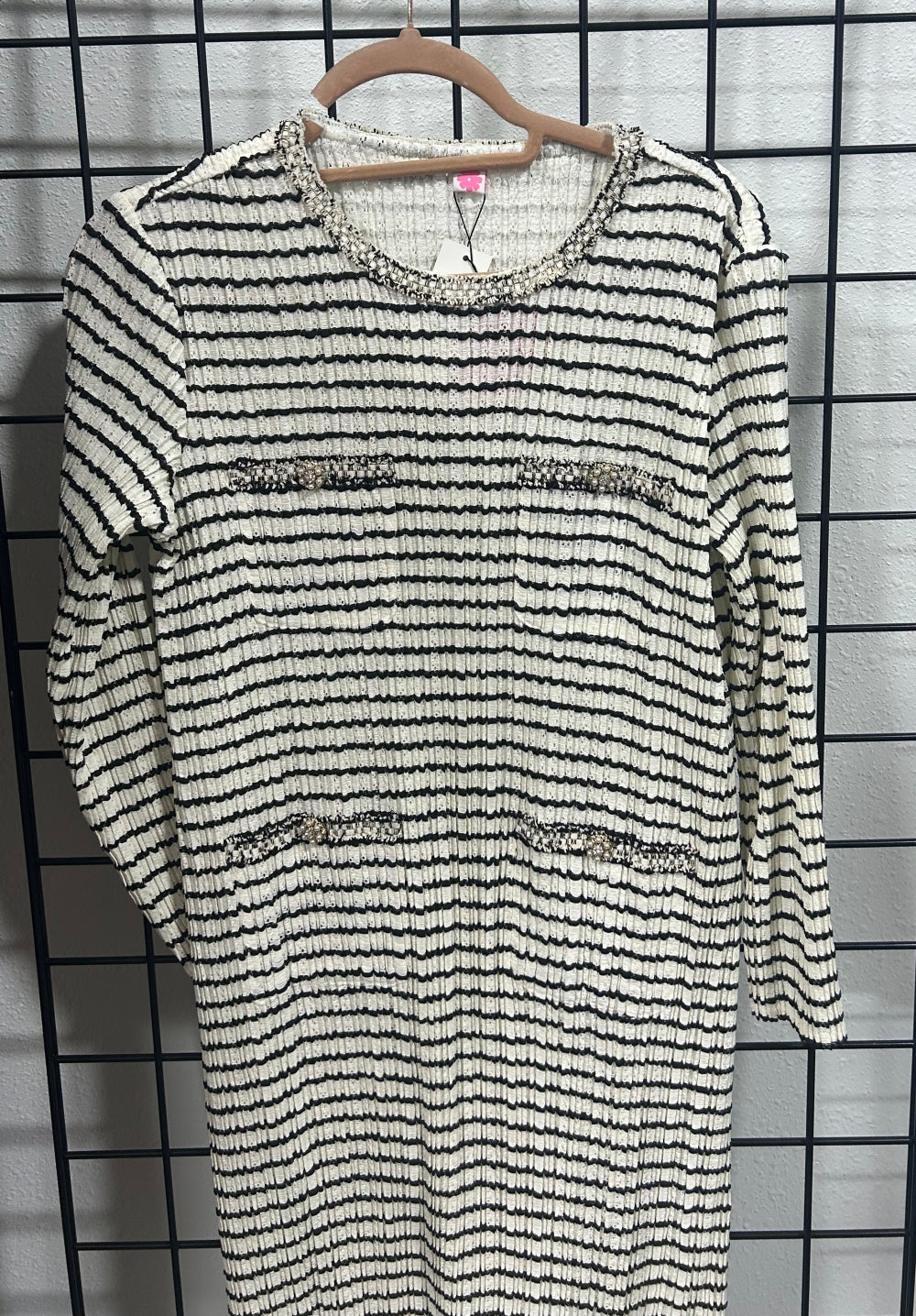 WC3006_BLACK-IVORY