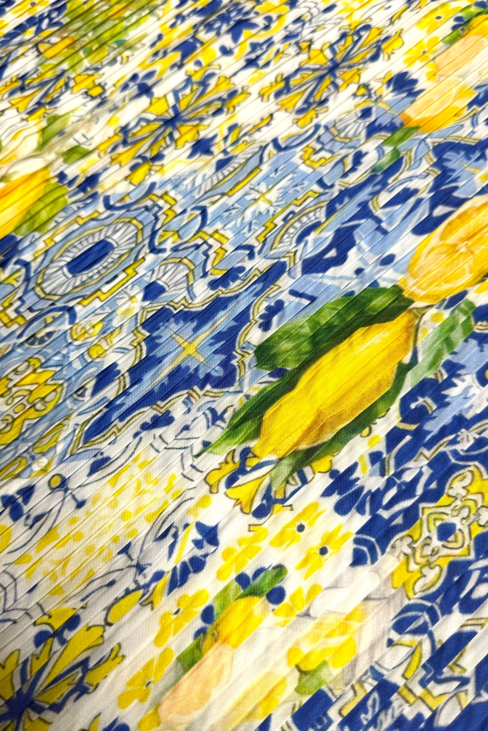WC3237_BLUE YELLOW MIX