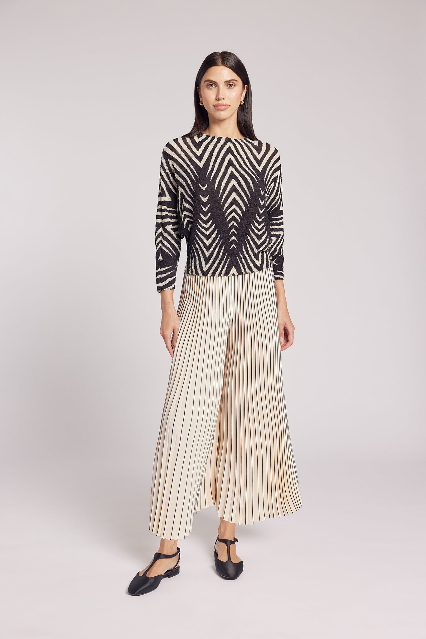 Lisa Chevron Print Crushed Texture Top