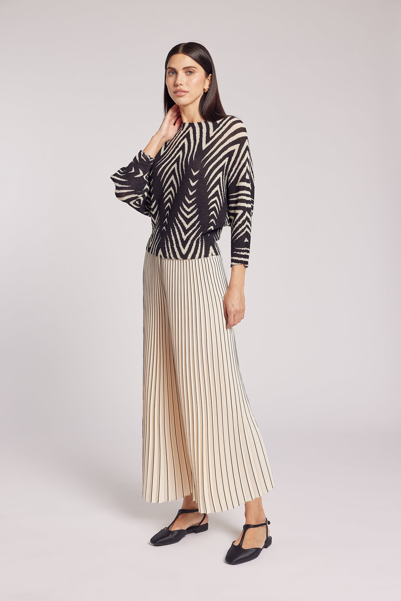 Lisa Chevron Print Crushed Texture Top